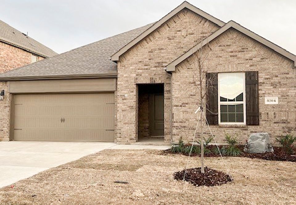 1st image of 3704 Talisman Dr