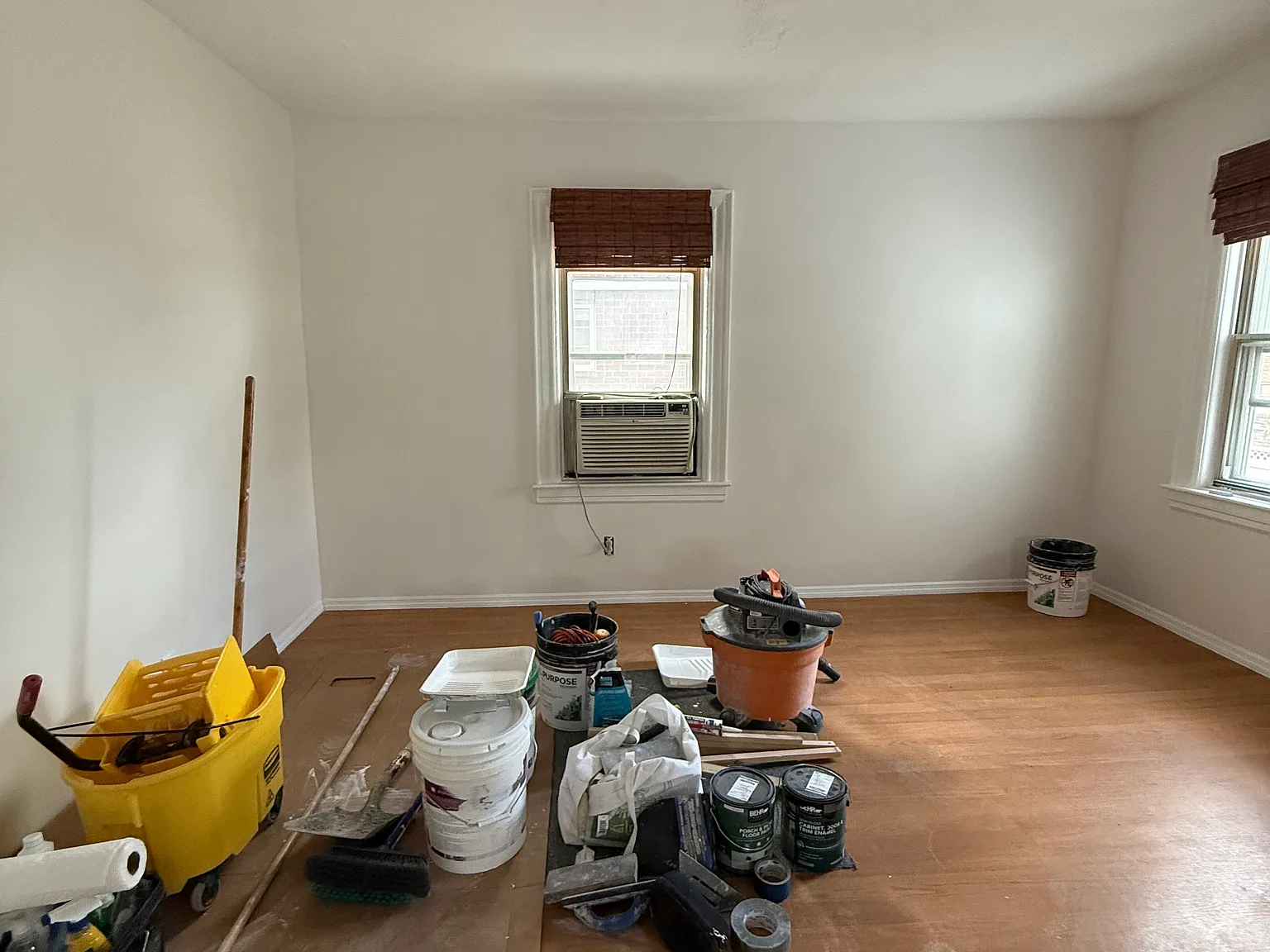 3 bed, 1000 sqft, $3,000 — Photo 2