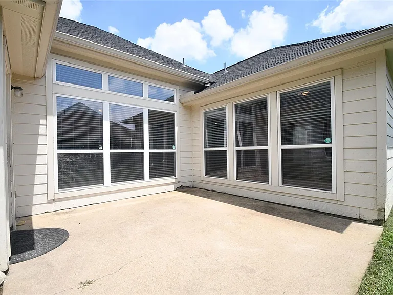 4915 Ibis Lake Ct — Photo 41