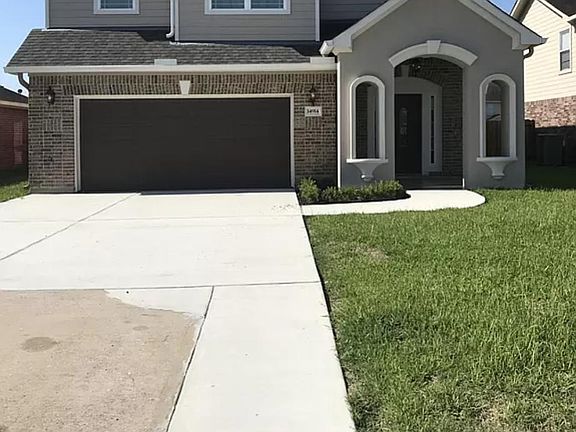 3rd image of 14914 Sparks Ct