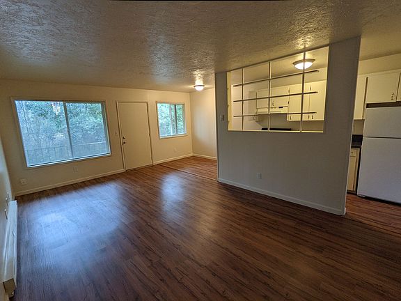 3rd image of 3515 SW 87th Ave APT 9