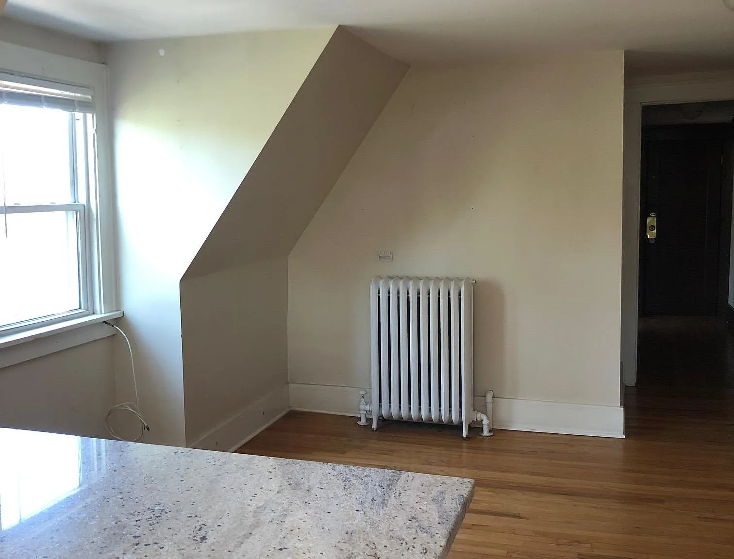 302 Quail St — Photo 3