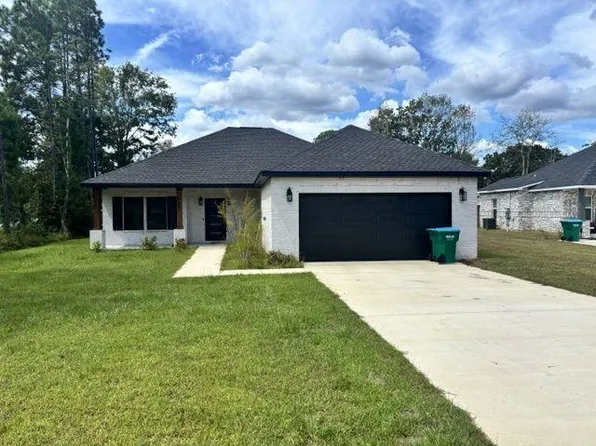 1703 Ladnier Rd, Gautier, MS 39553