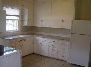 1505 State St, Ely, IA 52227