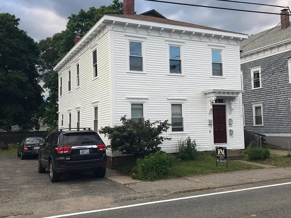 18 Vernon St #2F