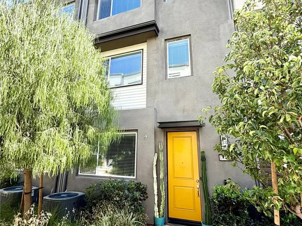 18449 W Mural Pl, Northridge, CA 91325