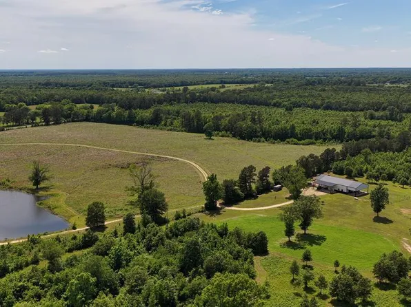 3518 Fm 1701, De Kalb, TX 75559
