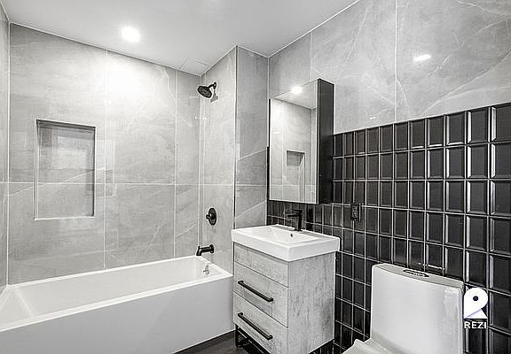 5th image of 2069 Honeywell Ave APT 4B