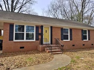 1818 Emerywood Dr, Charlotte, NC 28210