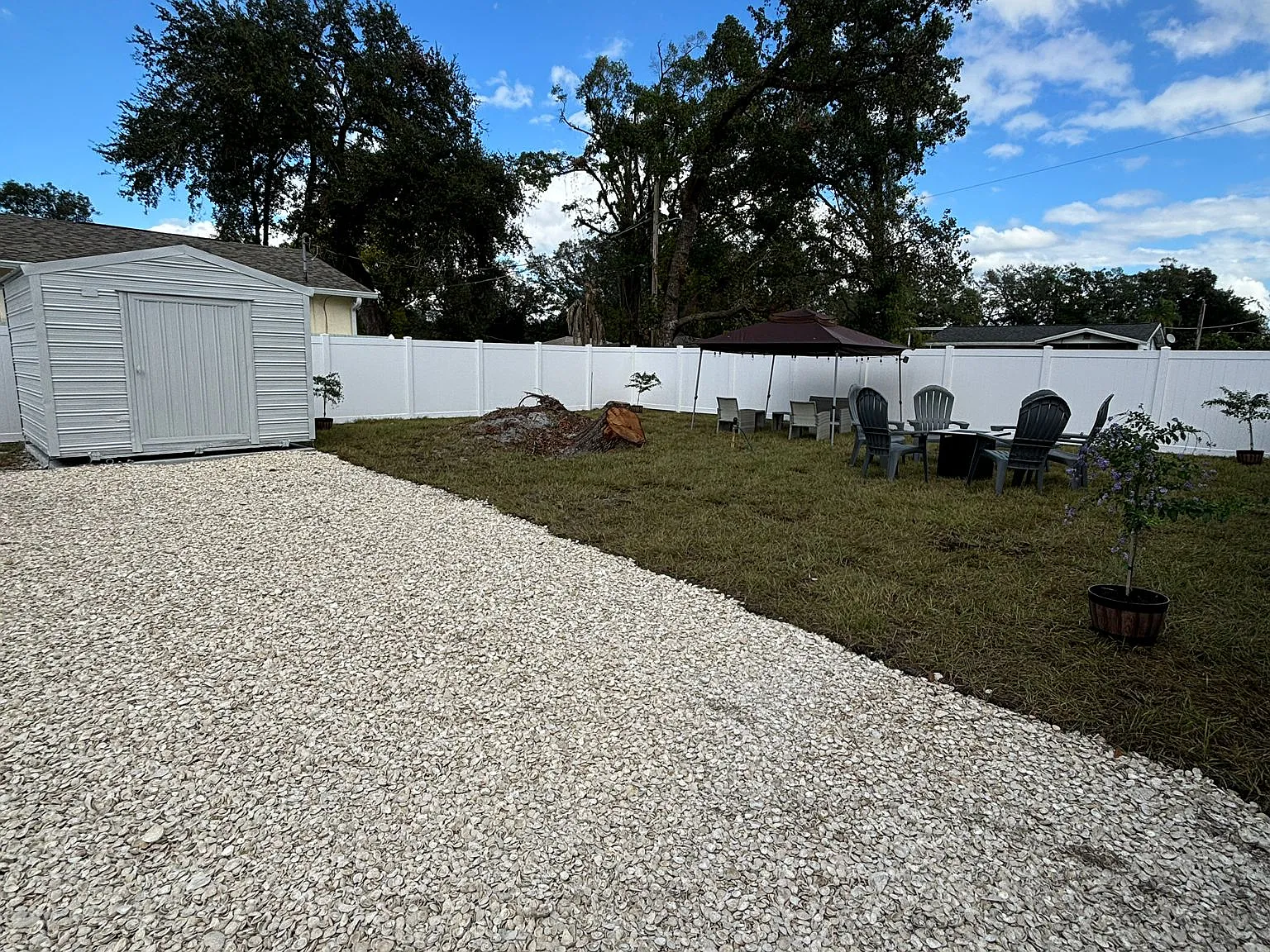 Spacious backyard home located close to the zoo — Photo 3
