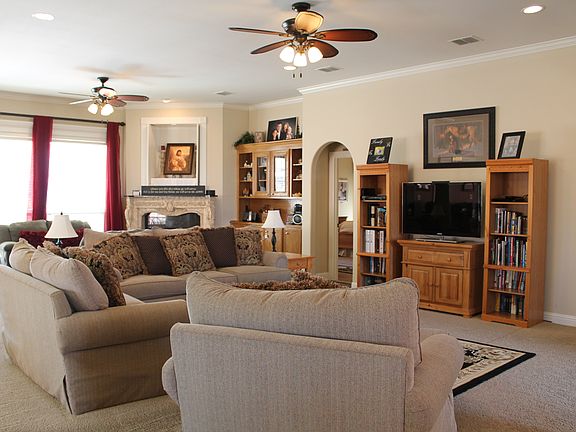 GRAND ROOM