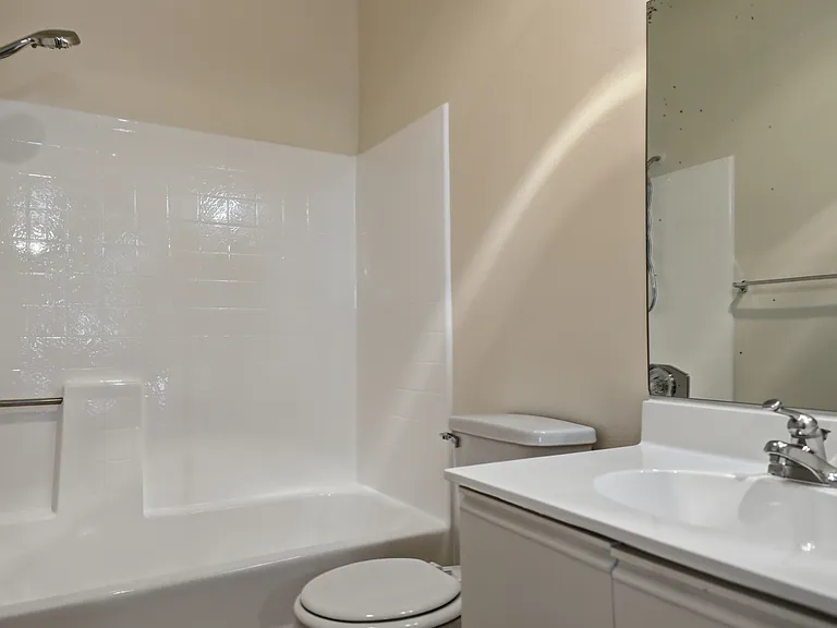 4343 Whitsett Ave #201 — Photo 5