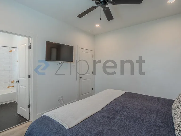 4610 Indie Heights Ln #B — Photo 6