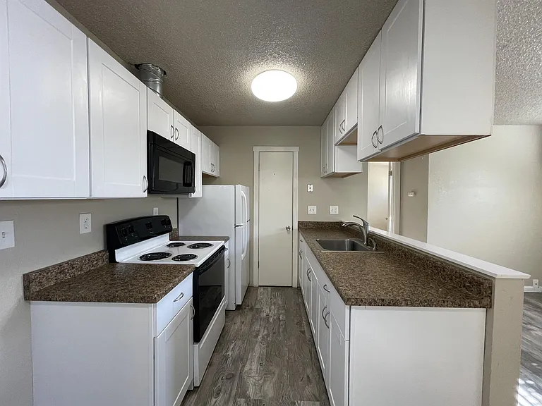 828 W Sacramento Ave #1 — Photo 5