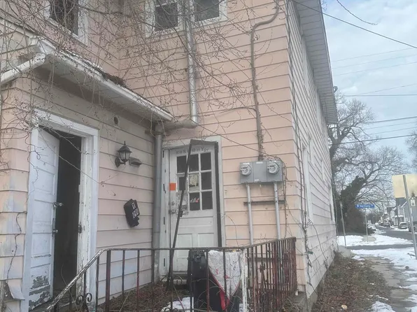 160 W Harmony St, Penns Grove, NJ 08069