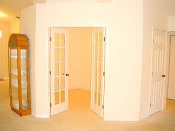 3rd image of 9816 Cristina Dr