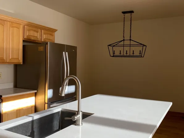 2162 Gallatin Green Blvd APT 8, Bozeman, MT 59718