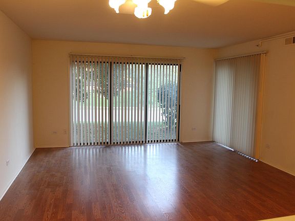 2nd image of 1270 N Sterling Ave APT 113
