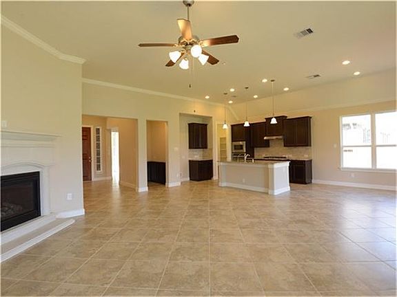 3rd image of 5947 Green Meadows Ln