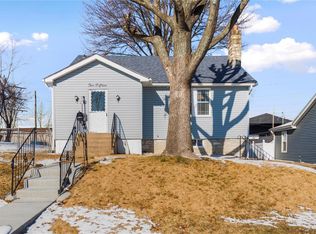 215 Pardella Ave, Saint Louis, MO 63125
