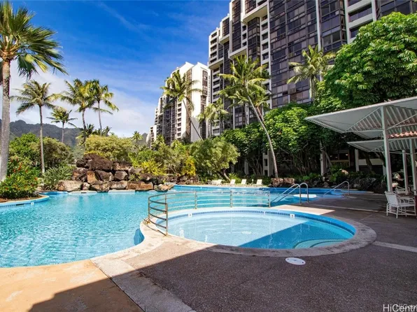 501 Hahaione St #1/2J, Honolulu, HI 96825