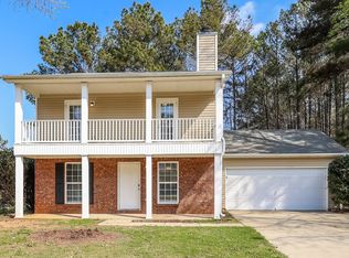 10 Carey Ct, Grantville, GA 30220