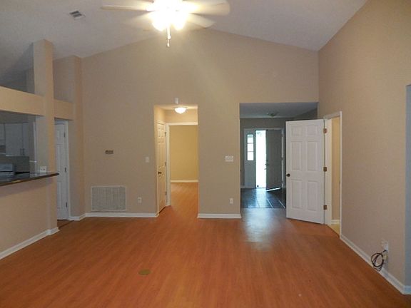 3rd image of 2018 Dyrehaven Dr