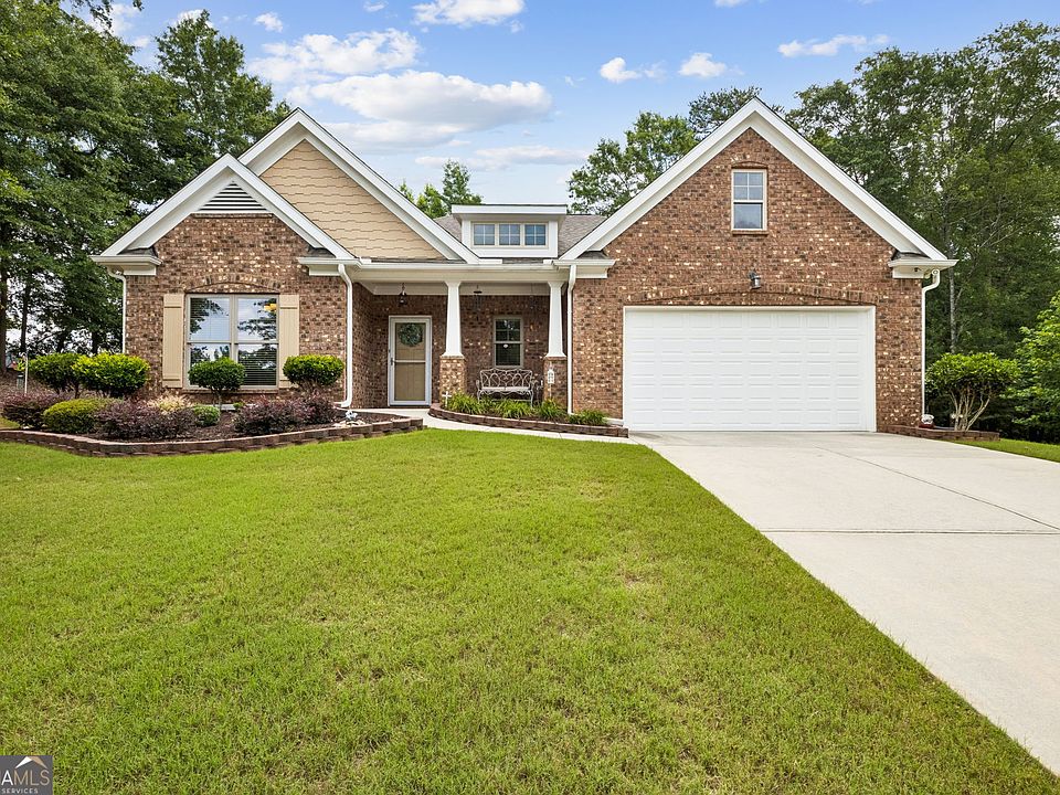 1st image of 557 Butterfly Ln