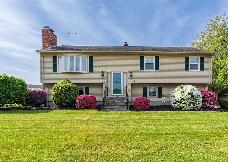 1st image of 9 Kathleen Dr