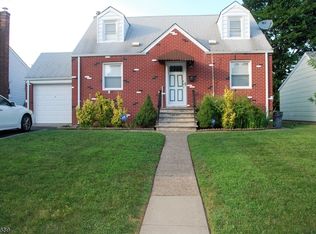 86 Rutherford Blvd, Clifton, NJ 07014