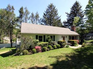 198 Valley Rd, Greenwich, CT 06807