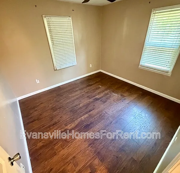 1604 Marbo Ave — Photo 6