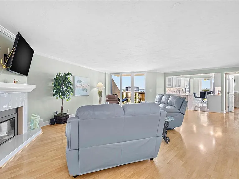 1660 Gulf Blvd #607 — Photo 8