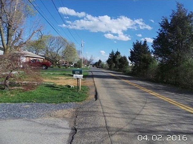 2nd image of 592 Apple Valley Rd