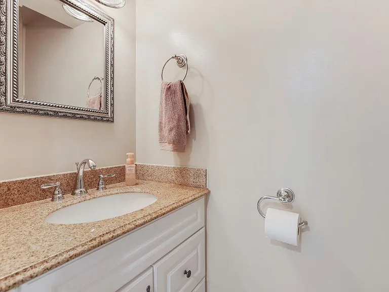 15570 Traverser Ct — Photo 6