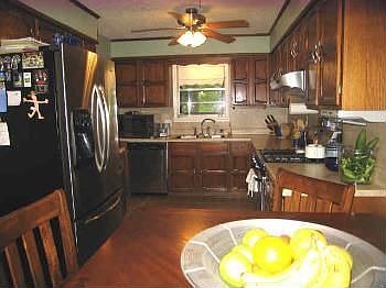 4th image of 1412 N Hills Blvd