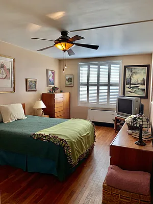 Sold by REMAX Elite | media 22