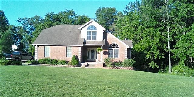 1st image of 1705 W Twin Oaks Dr