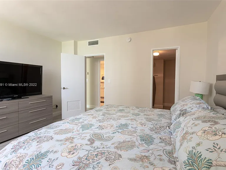 3901 S Ocean Dr #10M — Photo 15