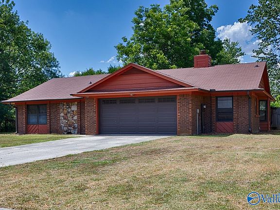 3rd image of 1905 Spanish Oaks Dr SE
