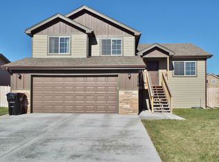 3178 Middle Springs Rd, Casper, WY 82604