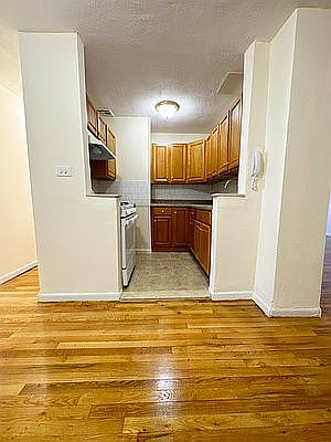 4th image of 280 Bay 38 St #1