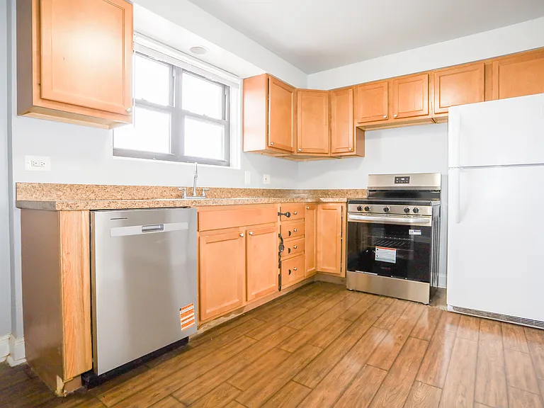9016 Lamon Ave #2S — Photo 1