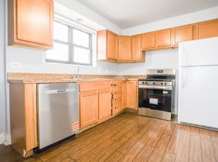 9016 Lamon Ave #2S, Skokie, IL 60077
