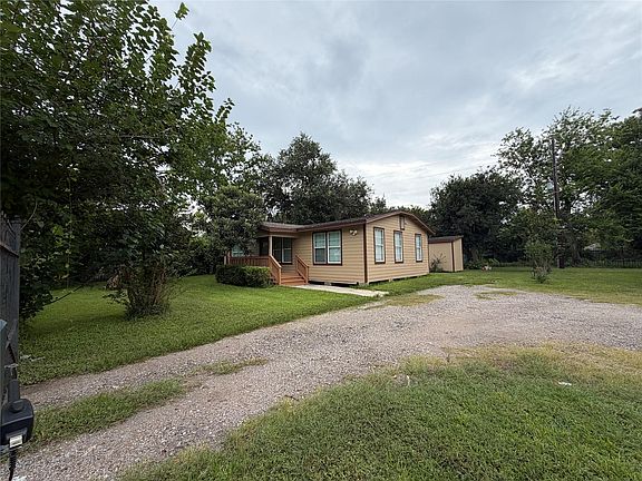 4th image of 8907 Meadow Vista Blvd