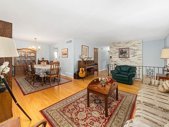 5th image of 1005 Belair Dr