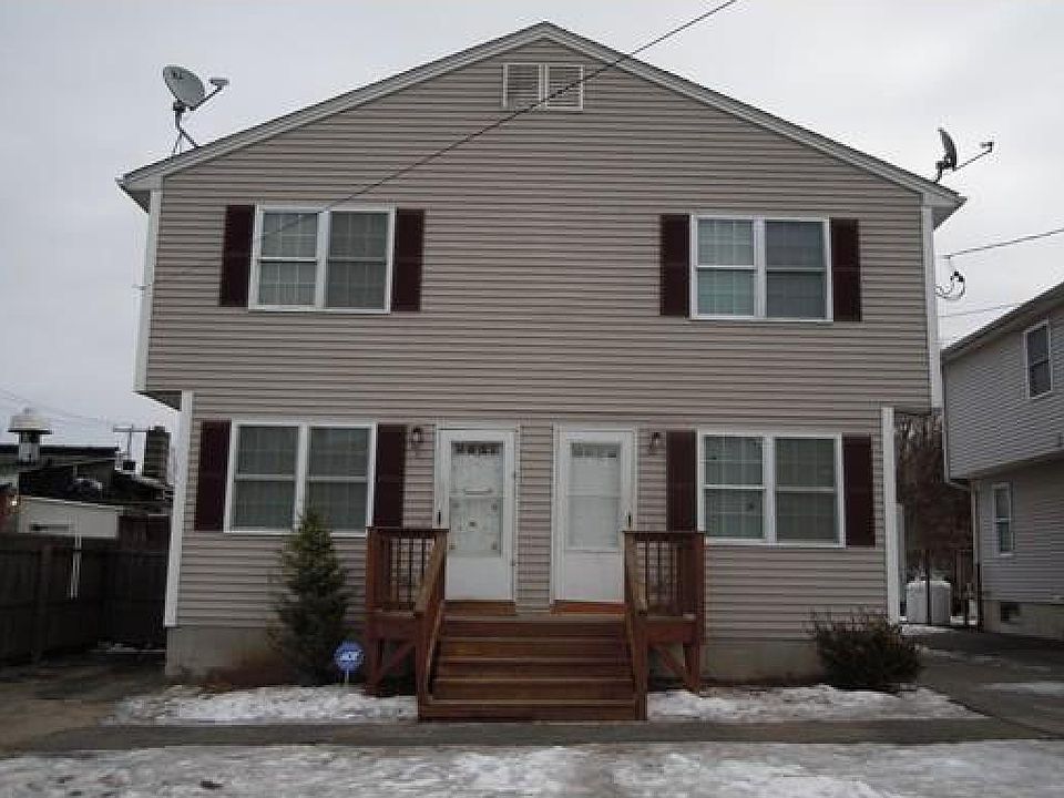 2nd image of 59-61 Pinevale St