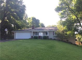 3810 Mansfield Rd, Saint Joseph, MO 64503
