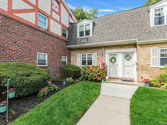 3rd image of 21 Glen Hollow Drive #G9