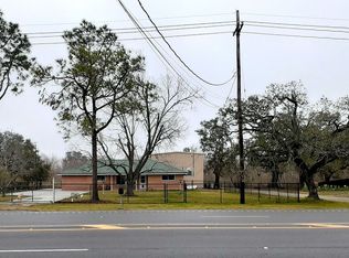 17461 Chef Menteur Hwy #A, New Orleans, LA 70129
